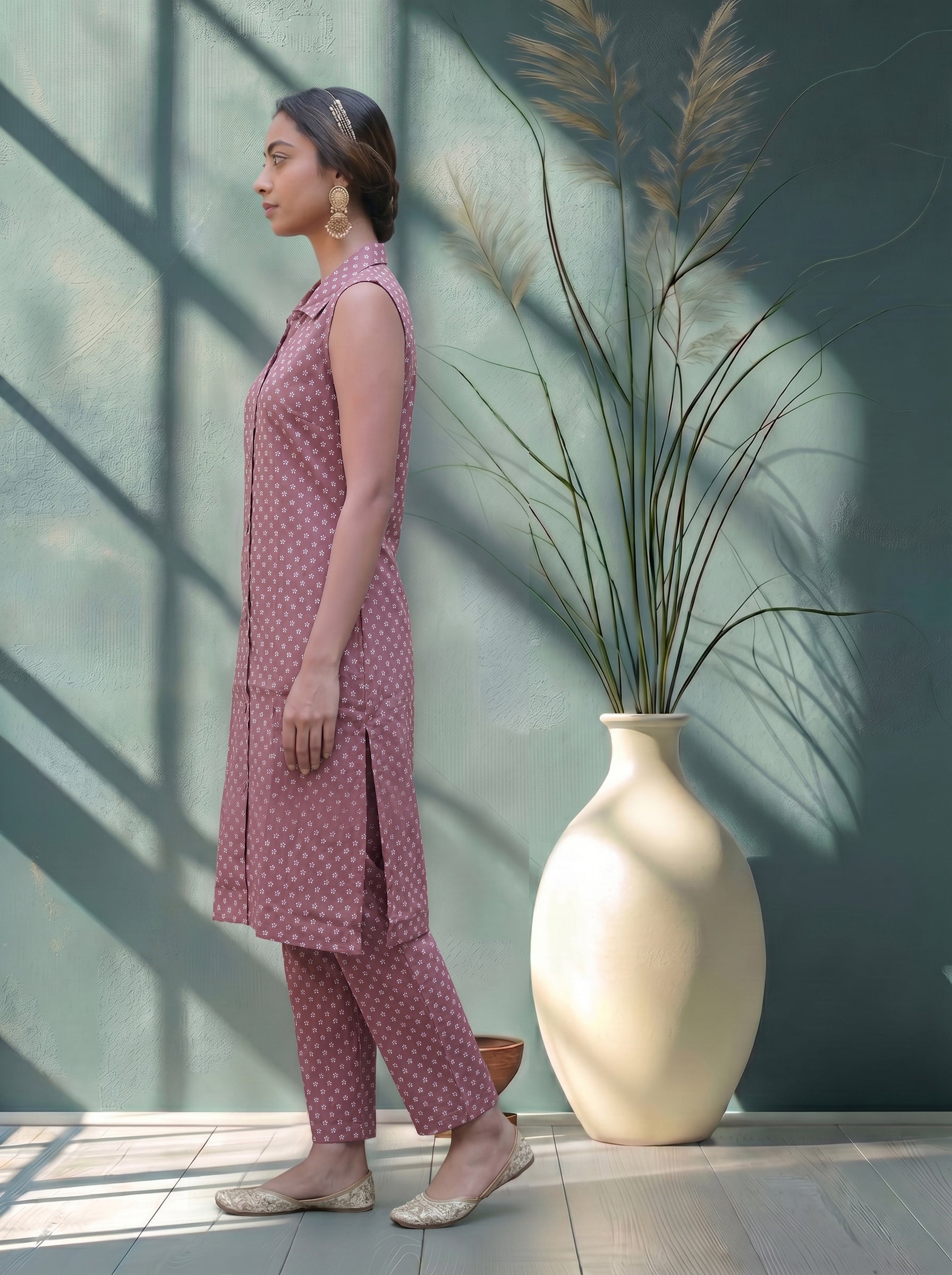 Women's Cotton Pink Regular Fit Sleeveless Kurti Set