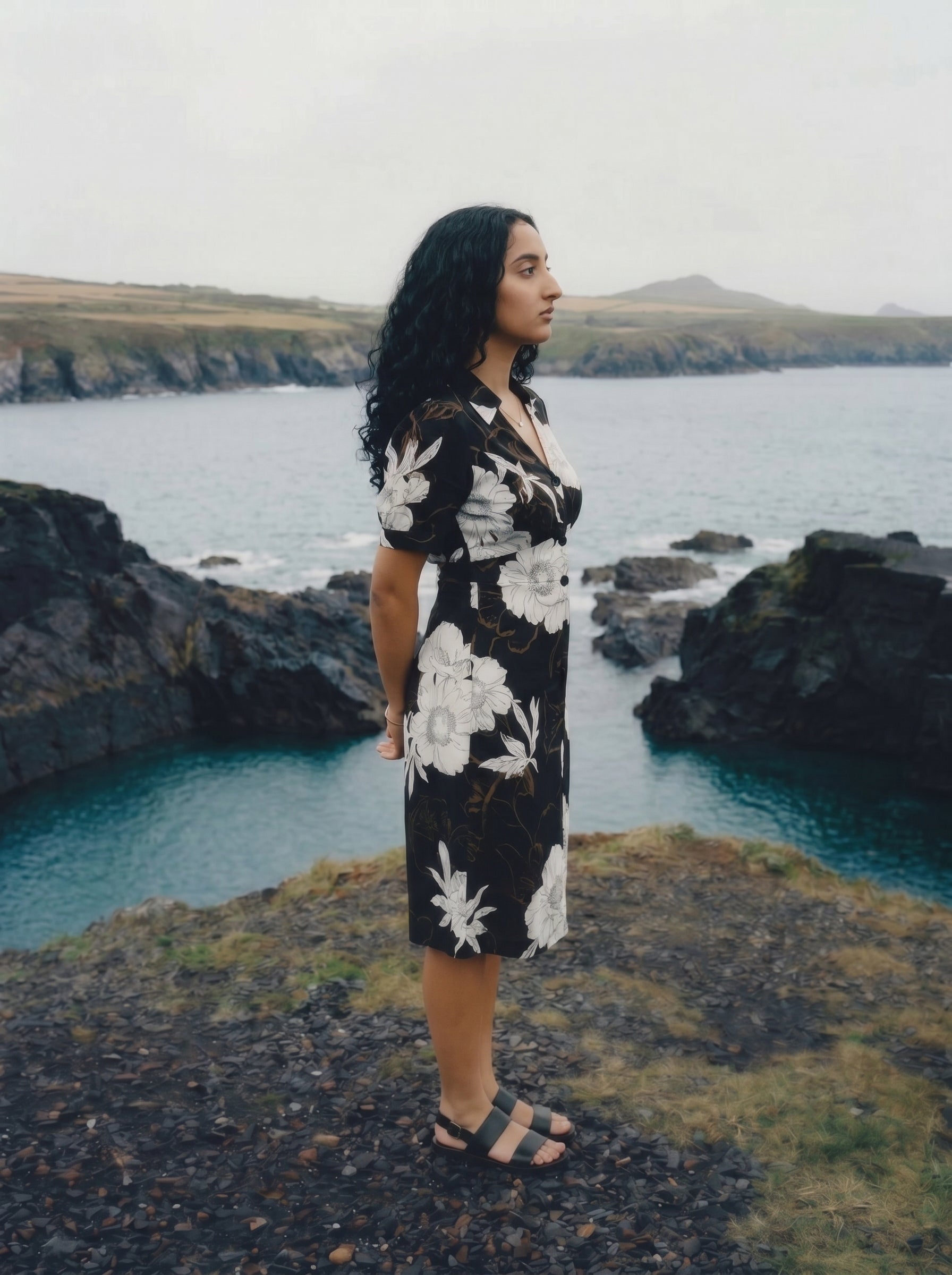 Women's Glame Print Black Collar Neck Dresses