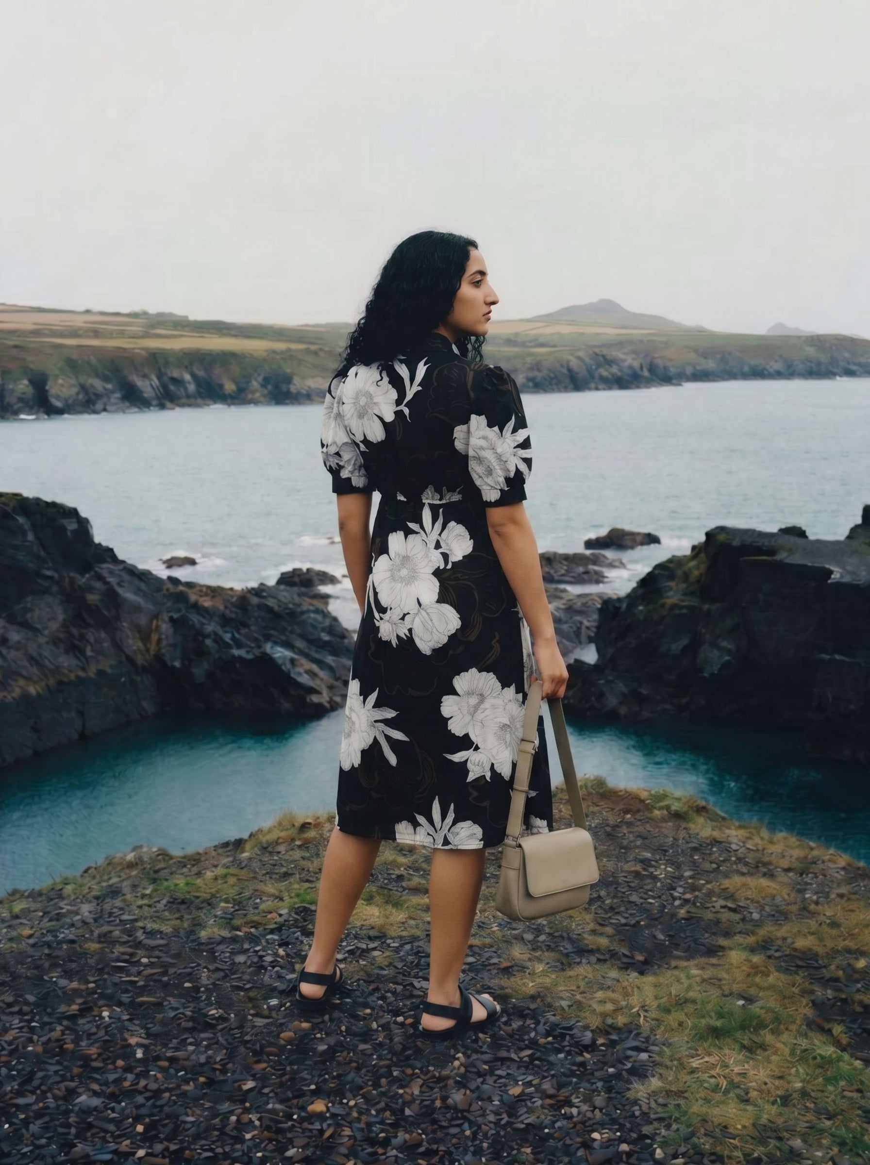 Women's Glame Print Black Collar Neck Dresses