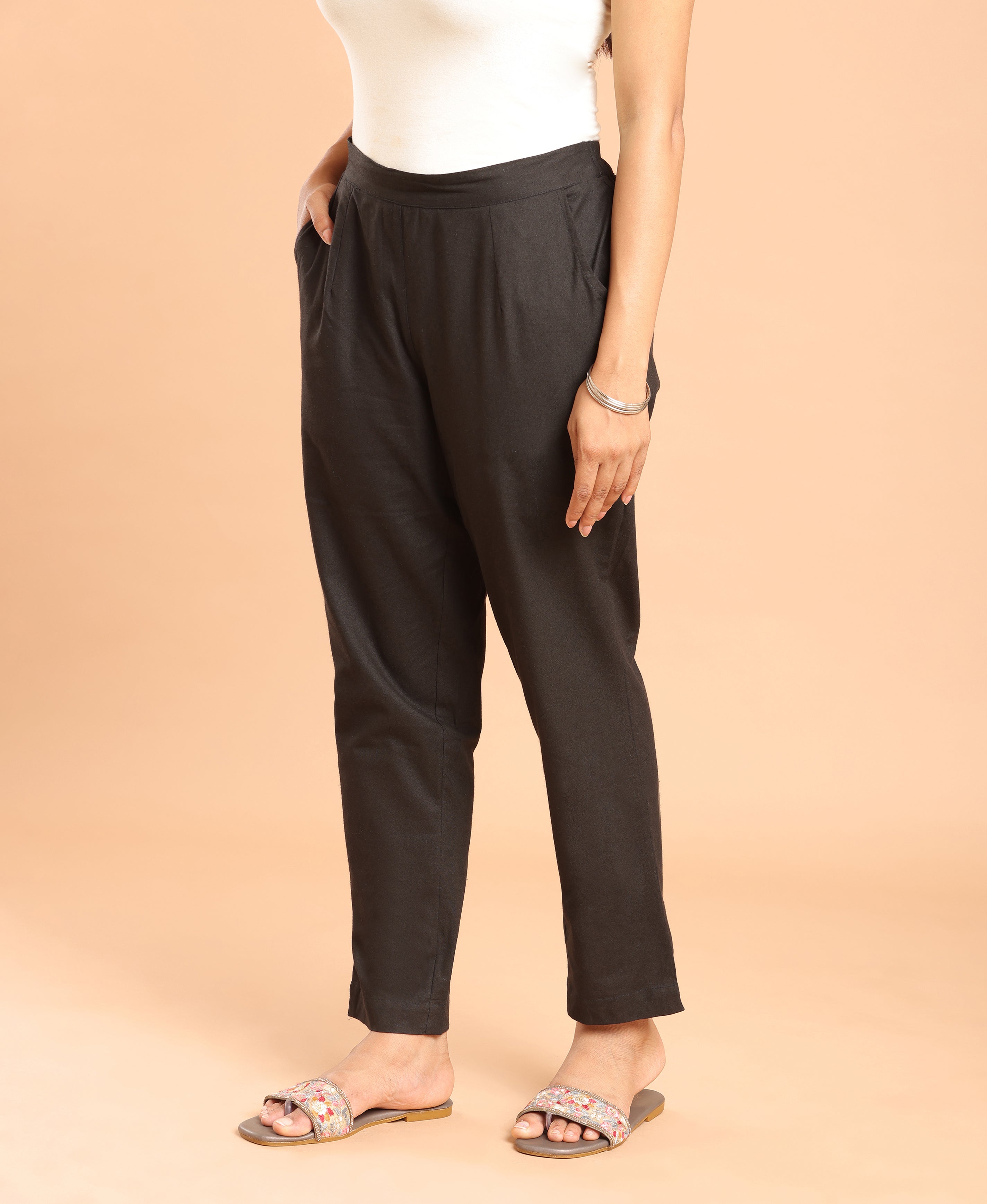 Noir Flex Comfort Pant