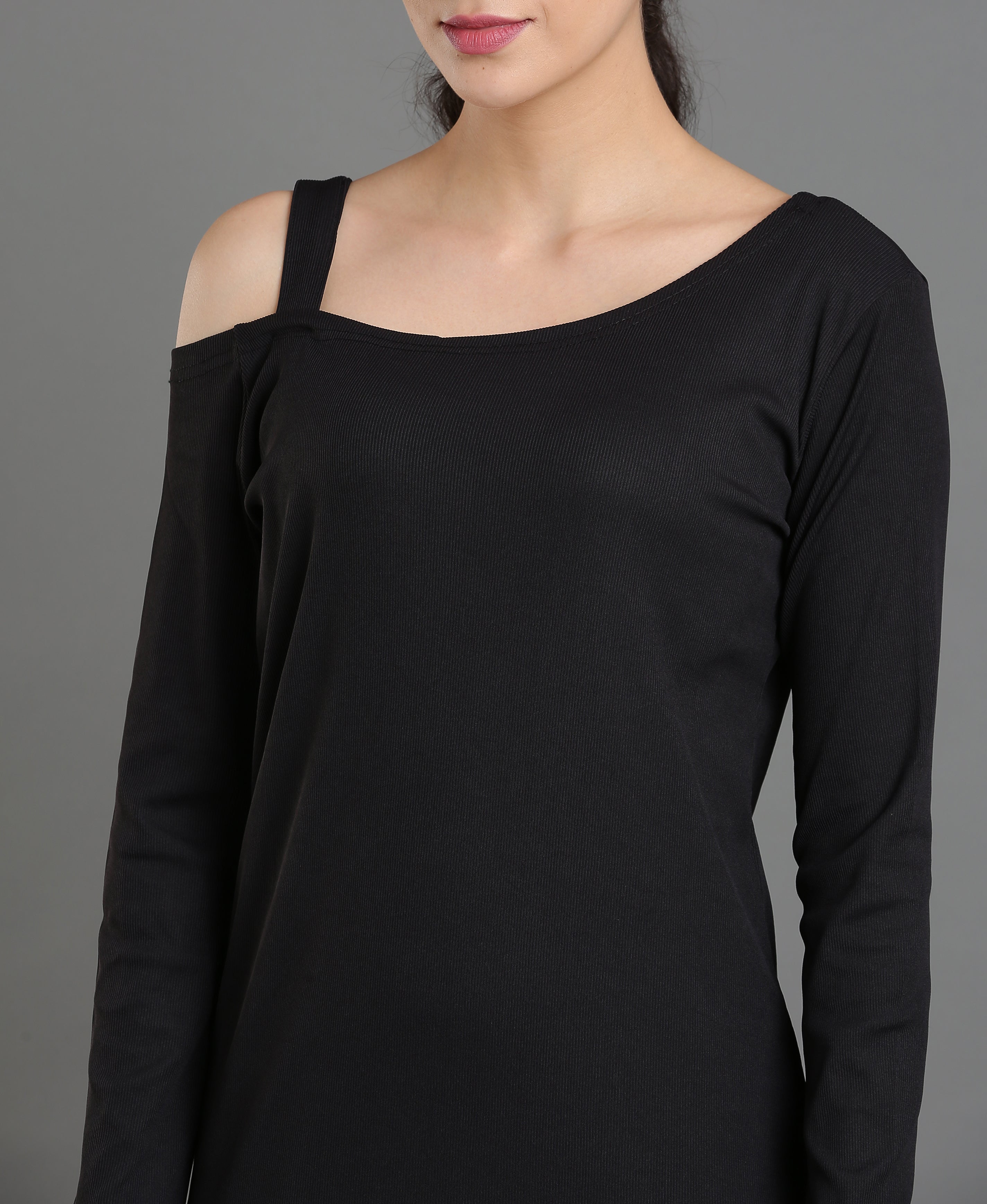 Noir Rib Round Dress