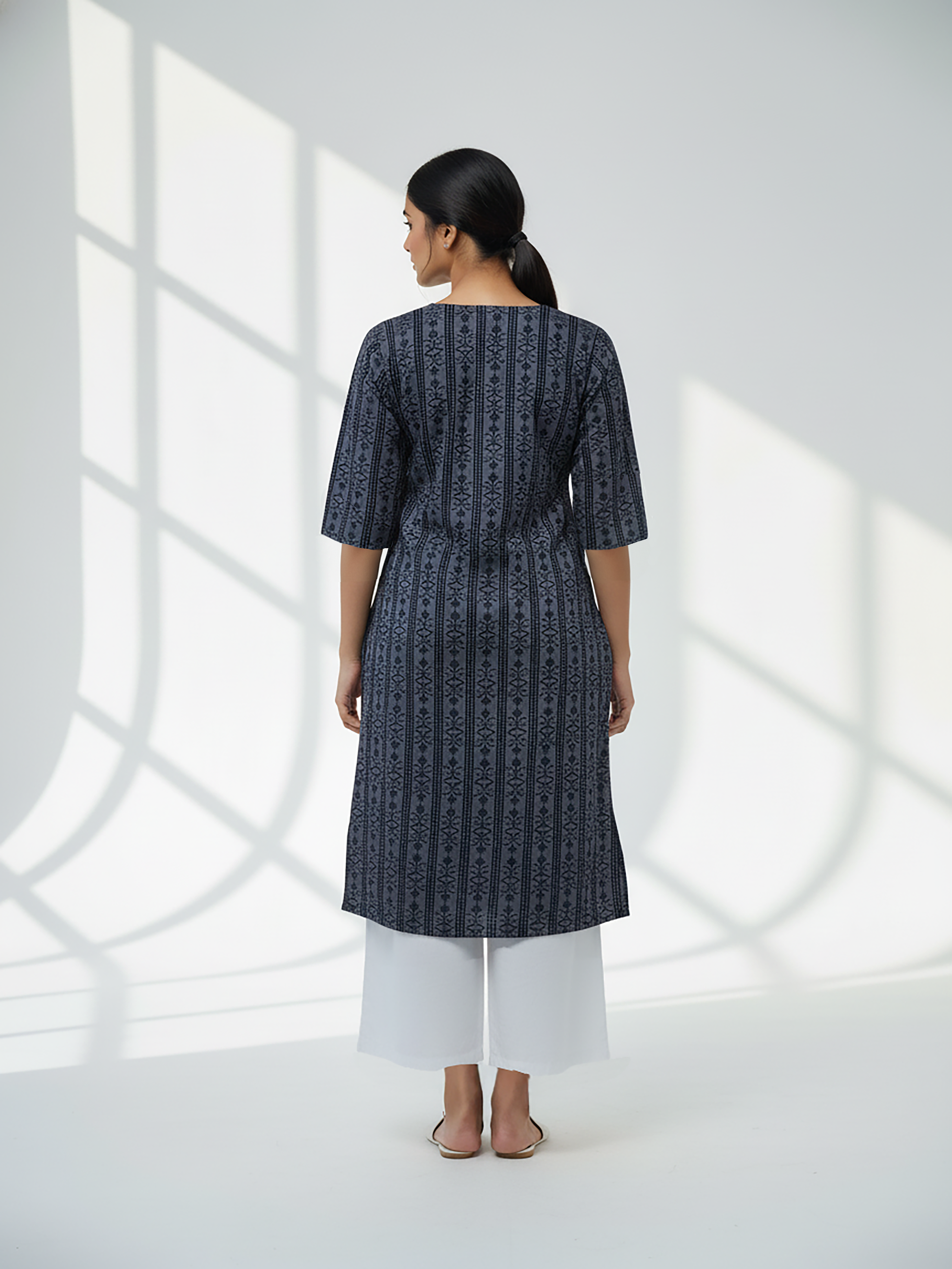 Women’s Stylish Button-Down Kurti