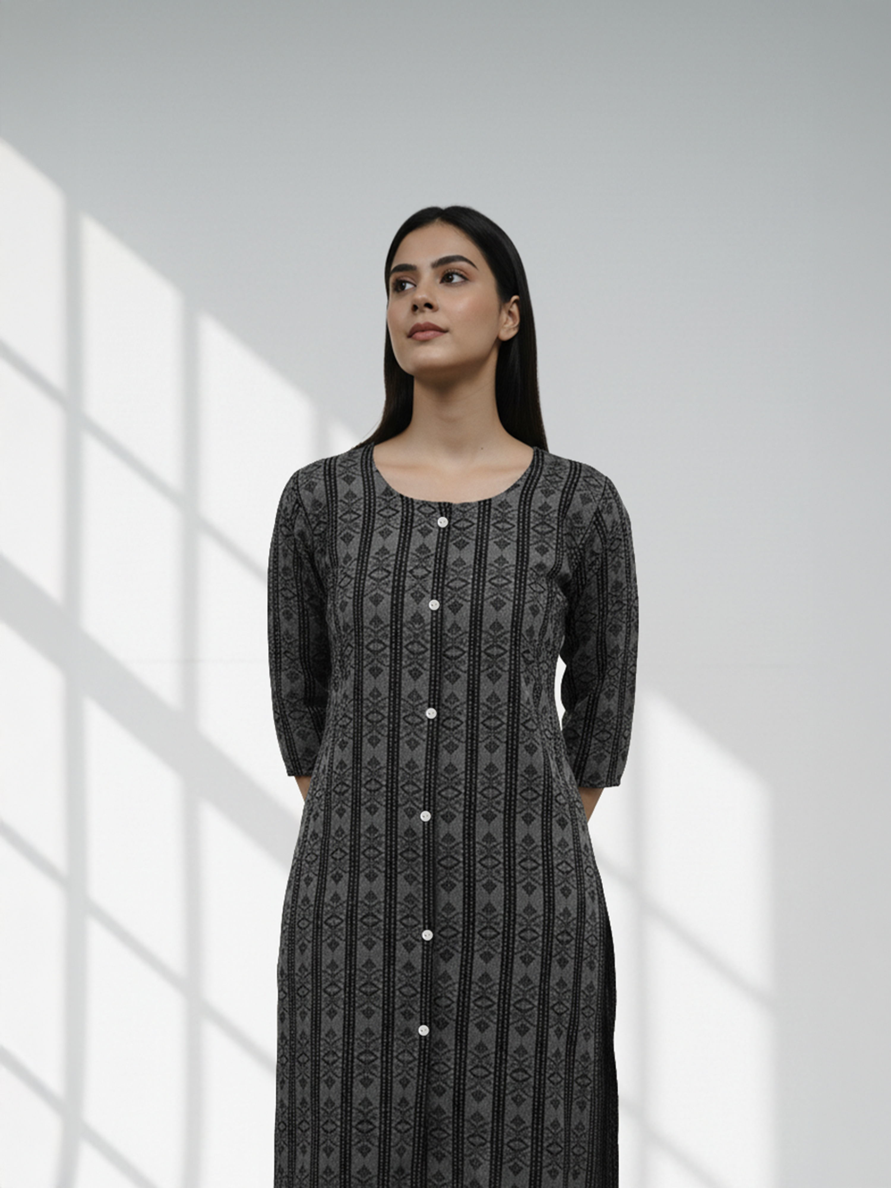 Women’s Obsidian Crest Kurti