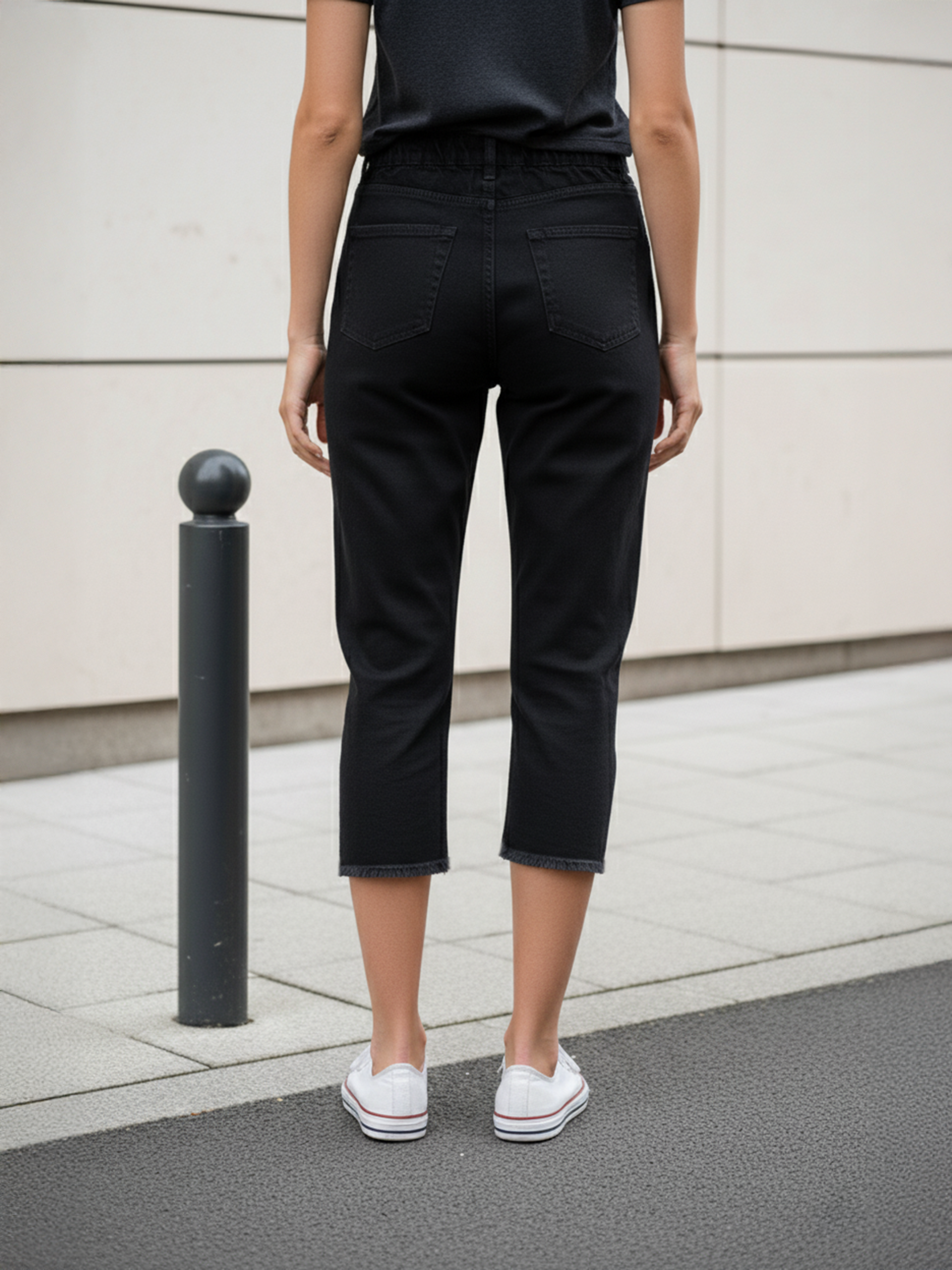 Midnight Reed Women Moms Fit Jeans