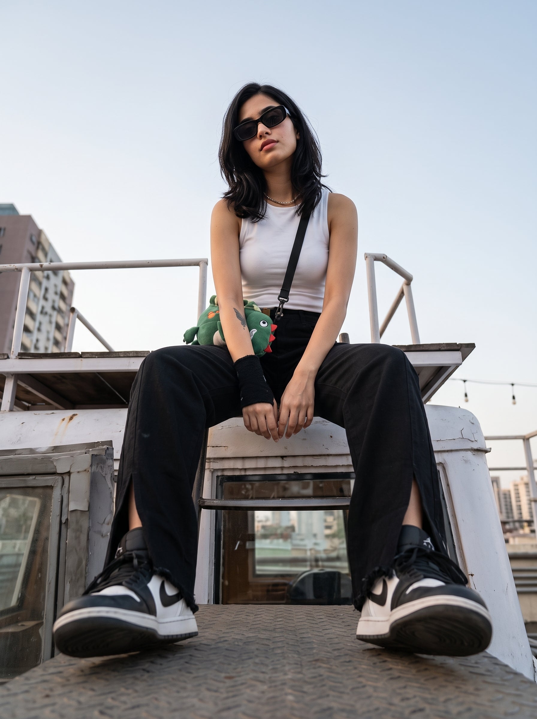 Women's Denim Black Straight Fit Jeans
