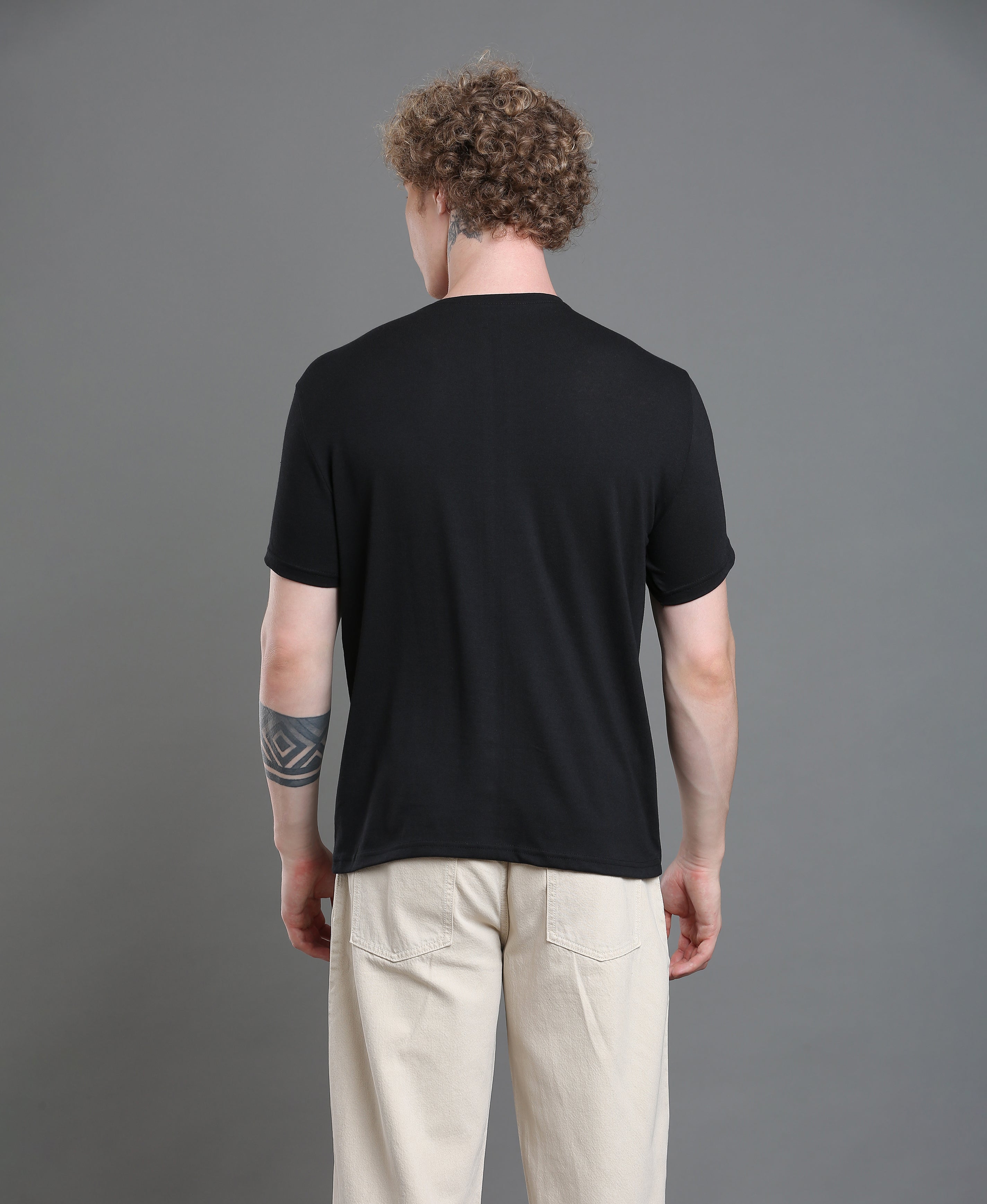 Obsidian Crest Print Tee