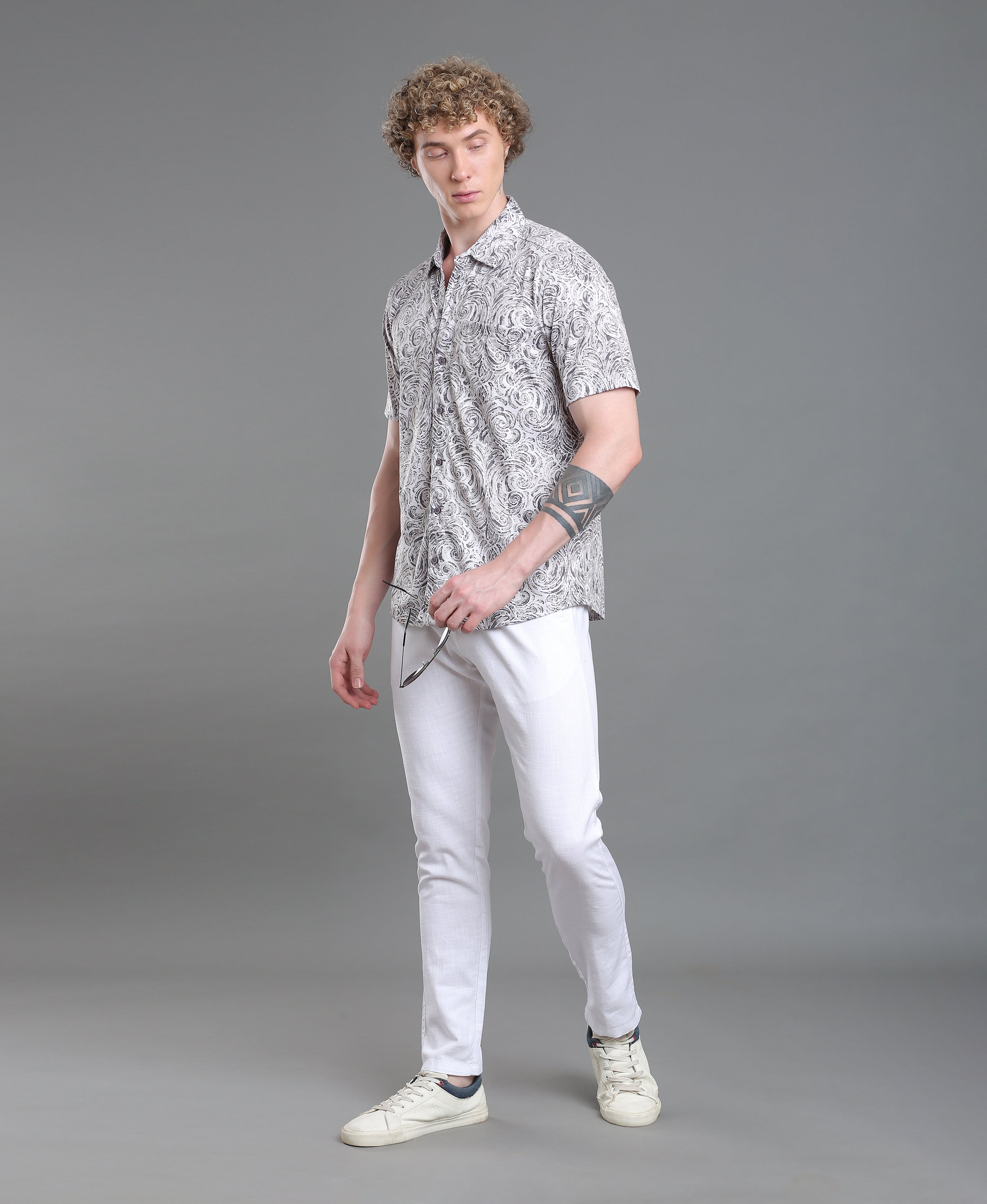 Vivid Poly Cotton Print Slim Shirt
