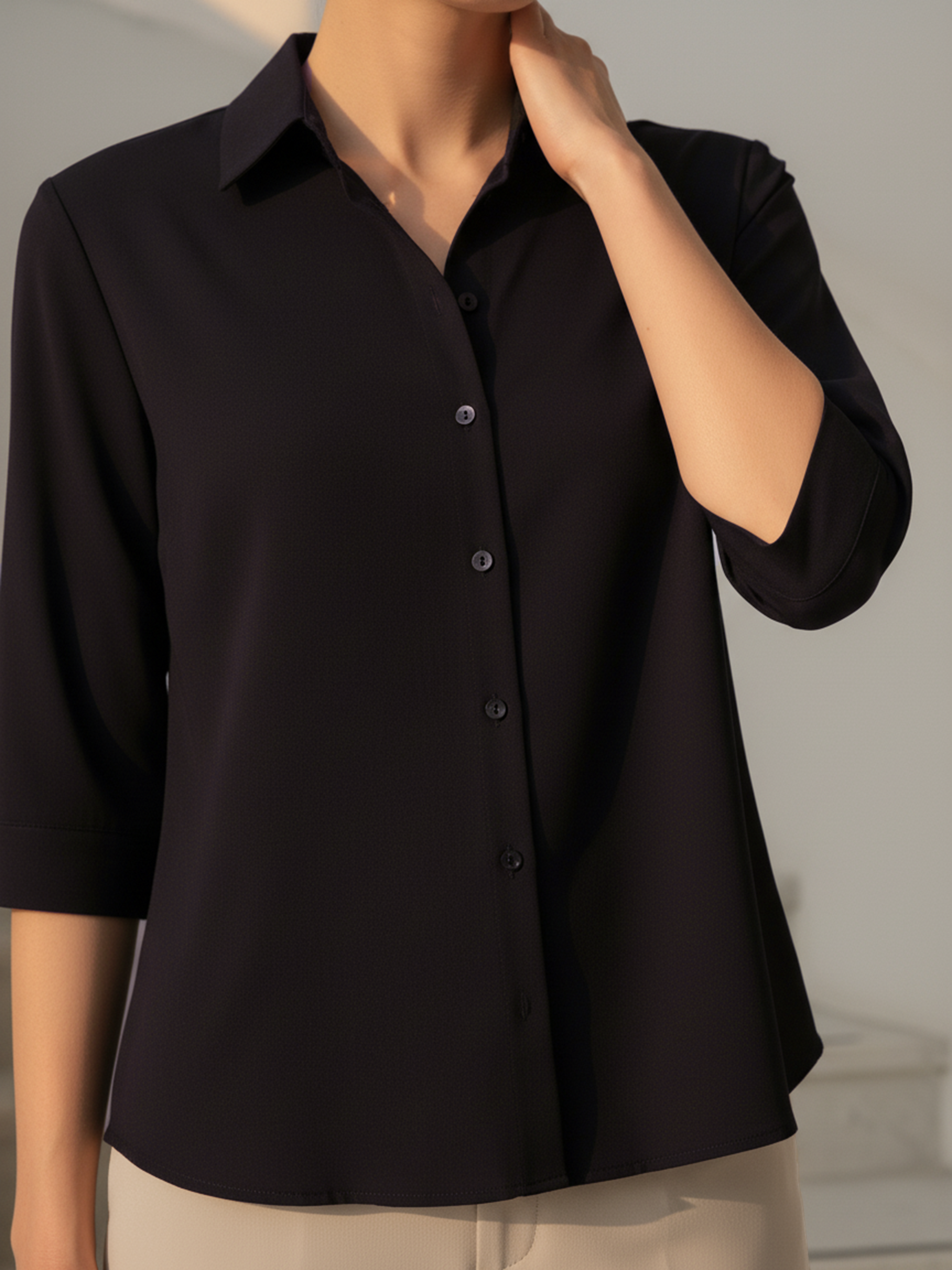 Women’s Obsidian Crest Relax Shirt
