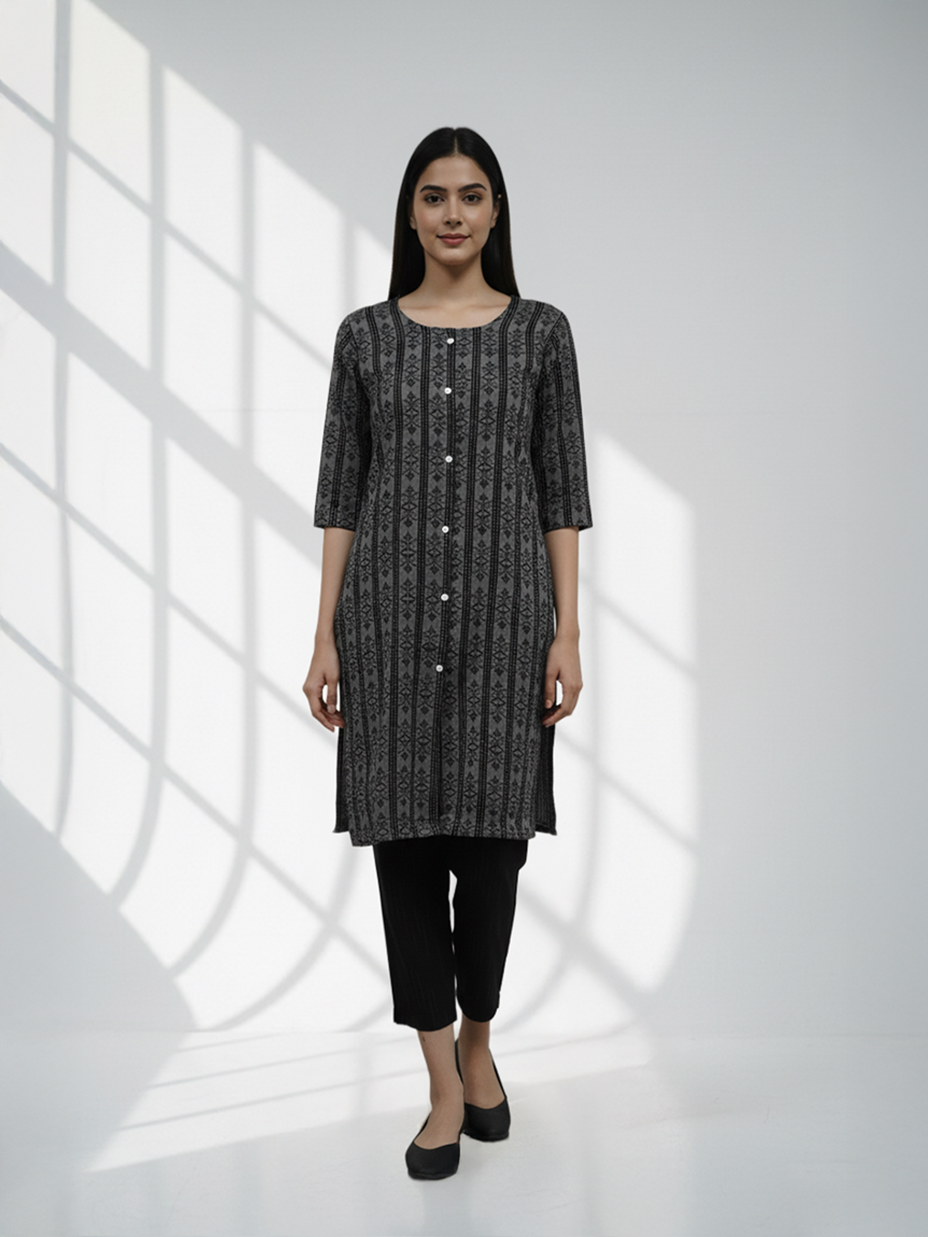 Women’s Obsidian Crest Kurti