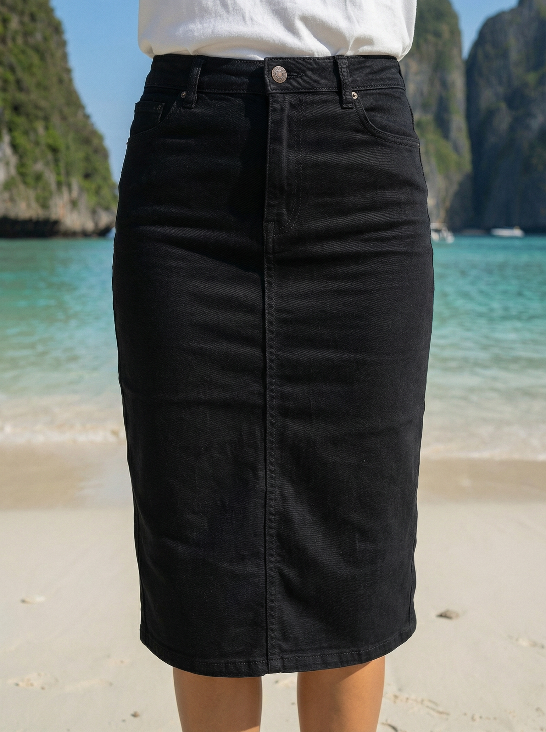 Women’s Black Denim Regular Fit Skirt