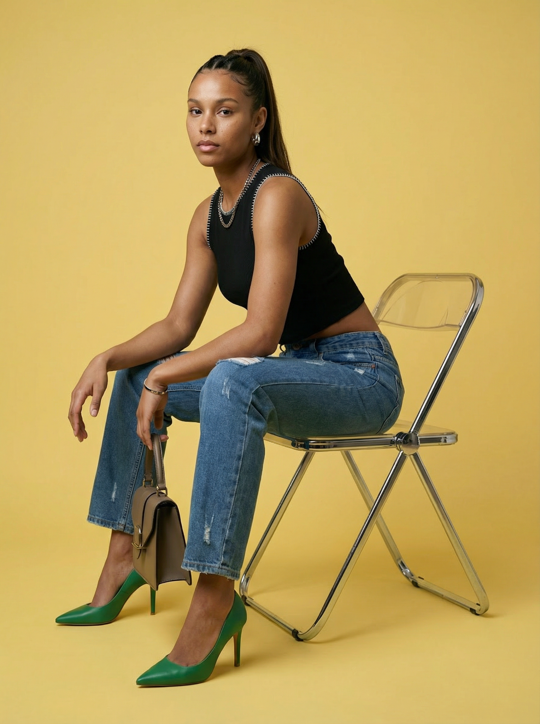 Black Solid Round Neck Crop Top