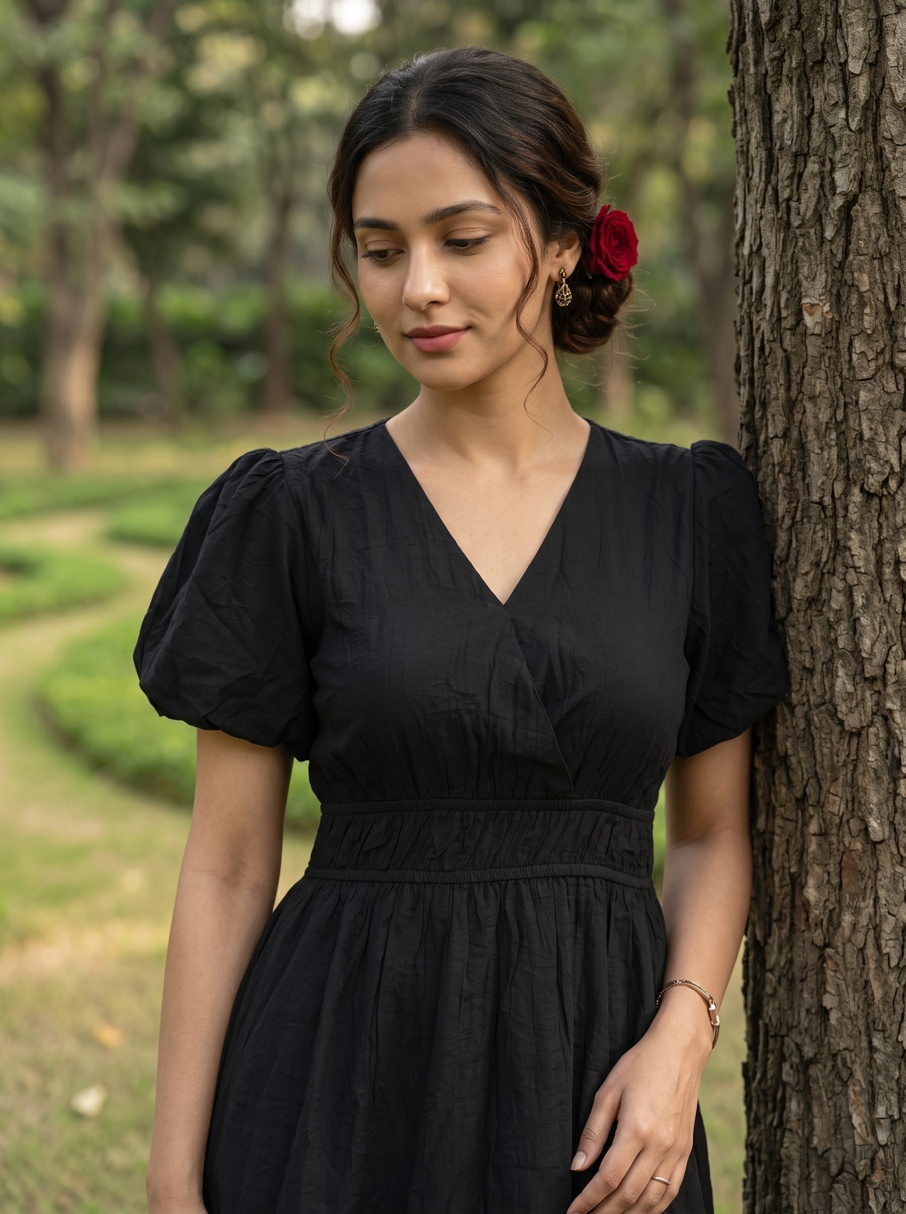 Women's Polyester Blend Black color Regular Fit Dresses