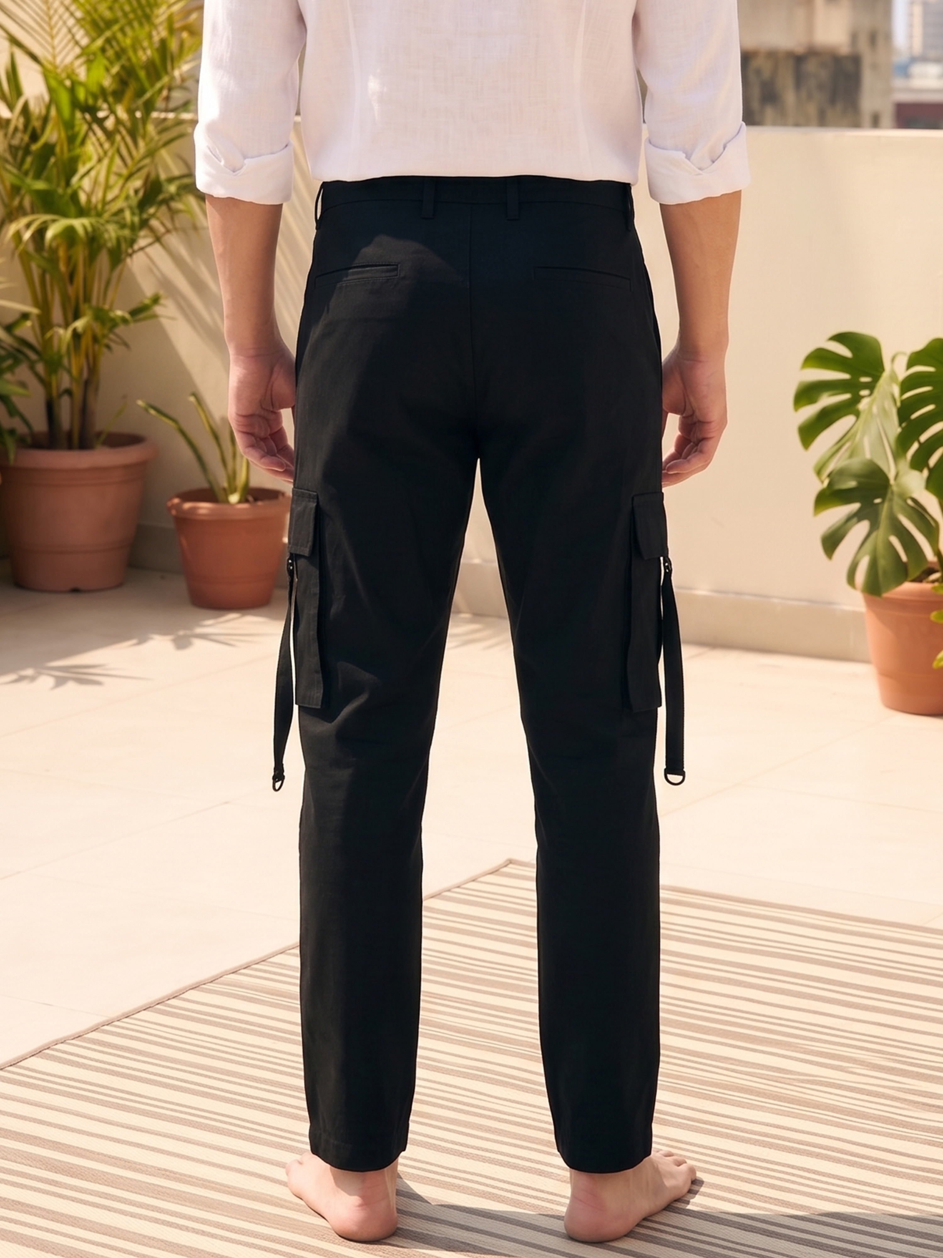Men's Black Cotton Lycra Travel Fit Cargos
