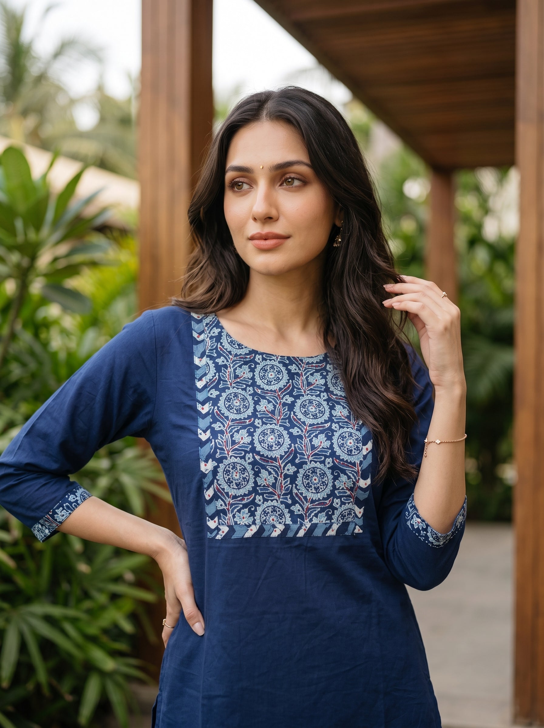 Women's Cotton Blue Regular Fit Kurti