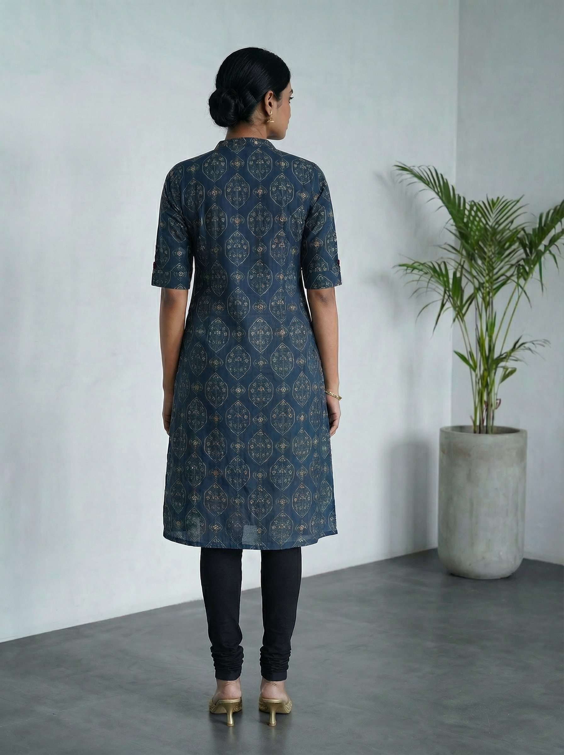 Blue Cotton A-Line Kurti with Mandarin Collar