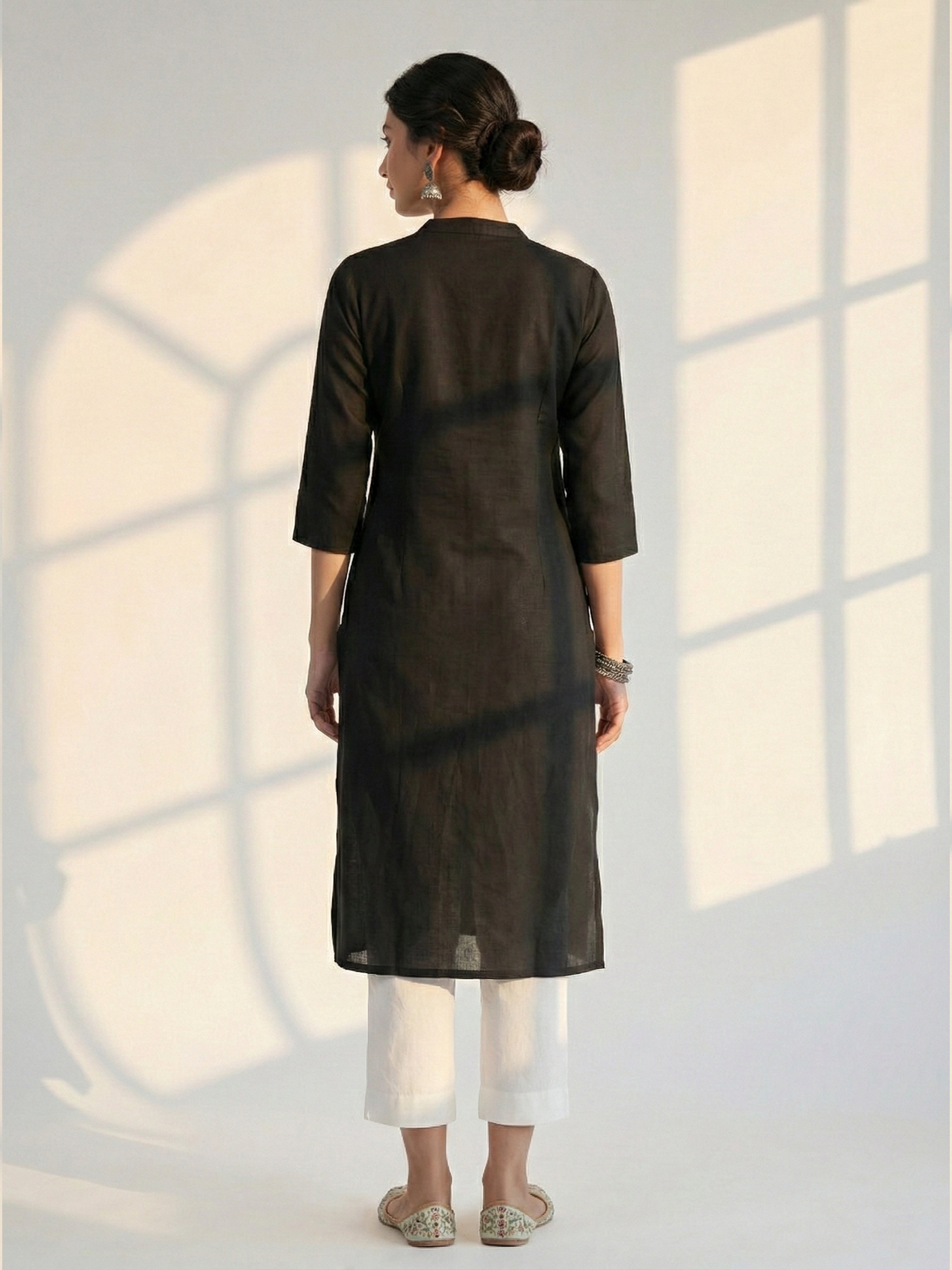 Black Silk Collar Neck 3/4Th Sleeve Kurti For Female