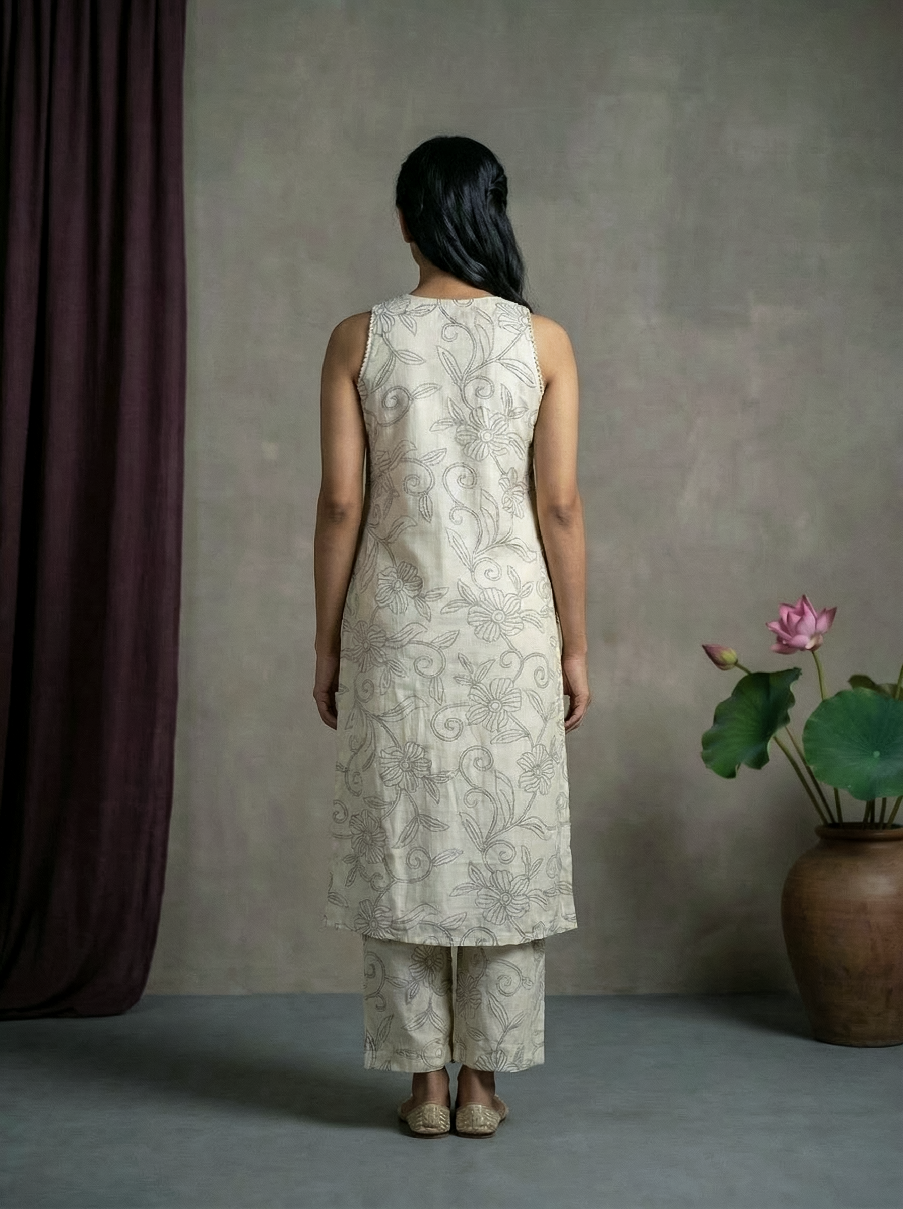 Women’s Cream Vatican Print Kurti Palazzo Set with Thread Work